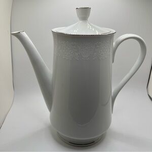 Queen Victoria Lovelace Fine China Coffee Pot Tea Pot